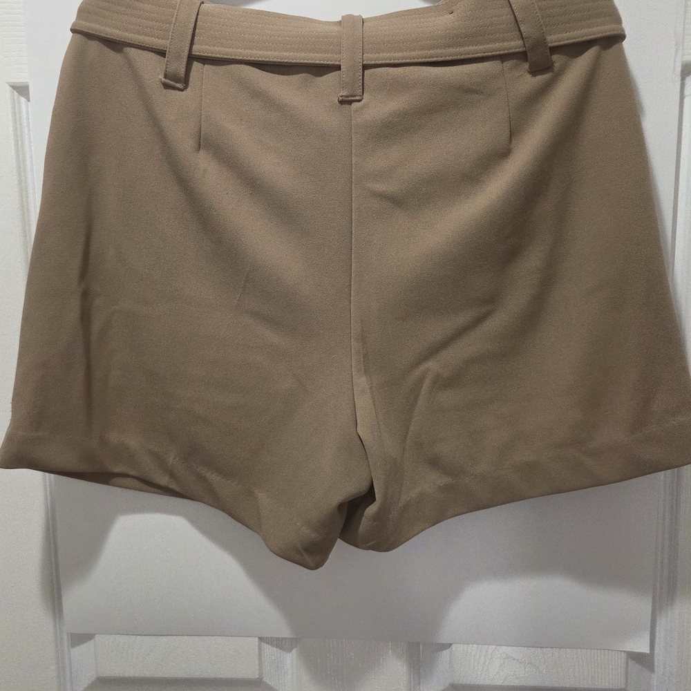 One 5 One Tan Women's Bermudas